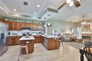 7521 Melogold Cir, Land O Lakes, FL 34637 - Photo 12