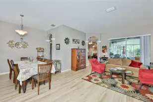 7521 Melogold Cir, Land O Lakes, FL 34637 - Photo 6