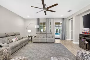 29894 Chapel Chase Dr, Wesley Chapel, FL 33545 - Photo 20