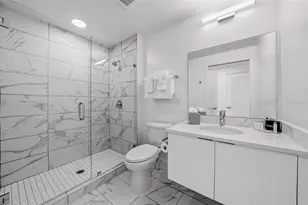 411 E Shore Dr, Clearwater Beach, FL 33767 - Photo 6