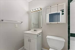 6345 Newtown Cir, Tampa, FL 33615 - Photo 16