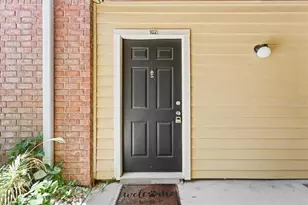8641 Fancy Finch Dr, Tampa, FL 33614 - Photo 22