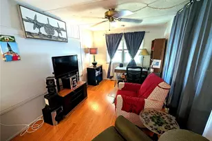 7803 46th Ave N, Saint Petersburg, FL 33709 - Photo 4