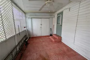 7803 46th Ave N, Saint Petersburg, FL 33709 - Photo 20