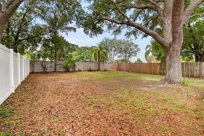 1809 Erin Brooke Drive, Valrico, FL 33594 - Photo 32