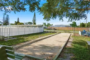 4344 Tahitian Gardens Cir, Holiday, FL 34691 - Photo 22