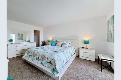 4550 Cove Circle #302, Saint Petersburg, FL 33708 - Photo 24