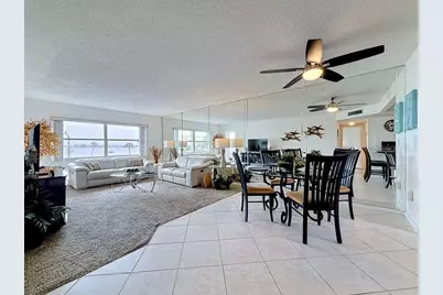 4550 Cove Circle #302, Saint Petersburg, FL 33708 - Photo 14