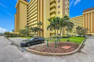 4550 Cove Cir, Saint Petersburg, FL 33708 - Photo 4