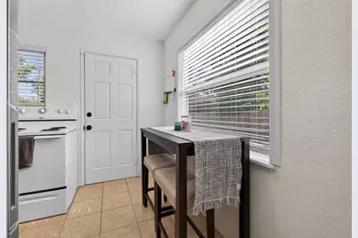 3766 56th Avenue N, Saint Petersburg, FL 33714 - Photo 6