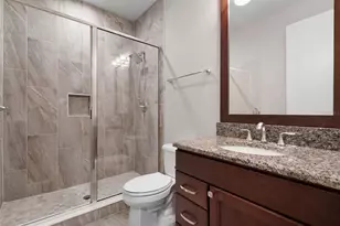 4905 W Spring Lake Dr, Tampa, FL 33629 - Photo 36