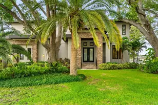 4905 W Spring Lake Dr, Tampa, FL 33629 - Photo 4