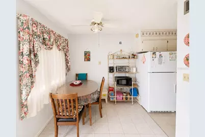250 Rosery Road NW #328, Largo, FL 33770 - Photo 4
