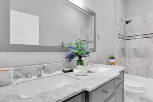 224 Northeast Jefferson Cir N, Saint Petersburg, FL 33702 - Photo 28