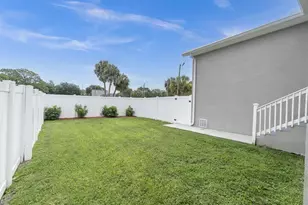 224 Northeast Jefferson Cir N, Saint Petersburg, FL 33702 - Photo 38
