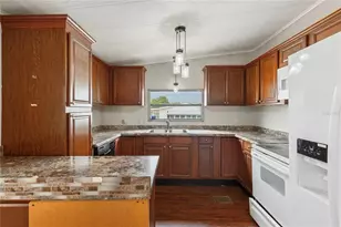 4903 Deerwood Dr, Lakeland, FL 33810 - Photo 10