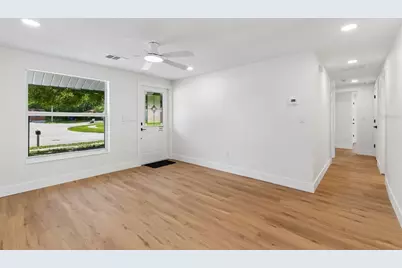 3725 Ambermist Drive, Tampa, FL 33619 - Photo 6