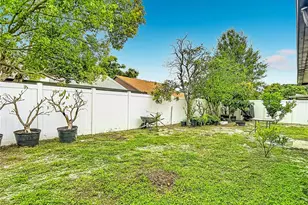 7110 Hollowell Dr, Tampa, FL 33634 - Photo 32