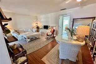 1221 Drew St, Clearwater, FL 33755 - Photo 4