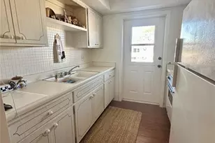 1221 Drew St, Clearwater, FL 33755 - Photo 10