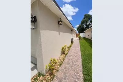 13830 Gentle Woods Avenue, Riverview, FL 33569 - Photo 16