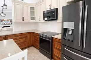 13830 Gentle Woods Ave, Riverview, FL 33569 - Photo 4