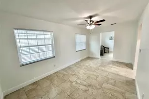 6945 Orkney Ave N, Saint Petersburg, FL 33709 - Photo 10