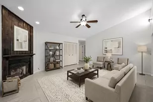 10050 62nd Ave N, Saint Petersburg, FL 33708 - Photo 4