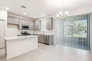 5756 Spotted Harrier Wy, Lithia, FL 33547 - Photo 12