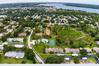 2728 Bentley Drive, Palm Harbor, FL 34684 - Photo 42