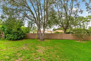 2728 Bentley Dr, Palm Harbor, FL 34684 - Photo 32