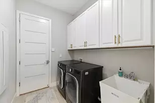 2317 5th St E, Palmetto, FL 34221 - Photo 24
