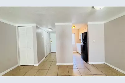 5508 Pokeweed Court #146, Tampa, FL 33617 - Photo 6