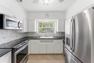 1705 Indian Rocks Rd, Belleair, FL 33756 - Photo 8