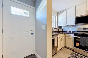 3018 59th St S, Gulfport, FL 33707 - Photo 6
