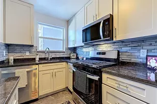 3018 59th St S, Gulfport, FL 33707 - Photo 10