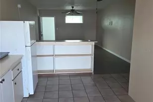 2440 25th St N, Saint Petersburg, FL 33713 - Photo 6