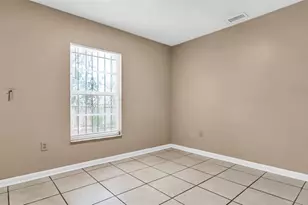2610 E Lake Ave, Tampa, FL 33610 - Photo 26