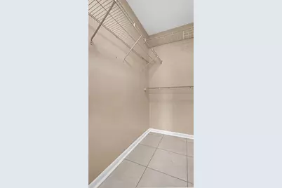 2610 E Lake Avenue, Tampa, FL 33610 - Photo 18