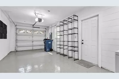 2610 E Lake Avenue, Tampa, FL 33610 - Photo 28