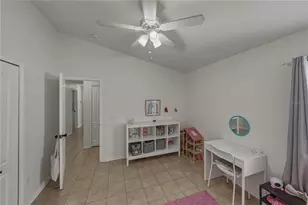 8160 Canterbury Lake Blvd, Tampa, FL 33619 - Photo 36