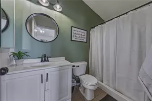 8160 Canterbury Lake Blvd, Tampa, FL 33619 - Photo 26