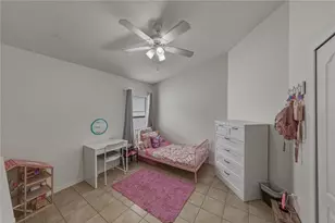 8160 Canterbury Lake Blvd, Tampa, FL 33619 - Photo 34