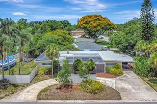 1950 45th St N, Saint Petersburg, FL 33713 - Photo 4