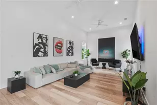 2701 N Poplar Ave, Tampa, FL 33602 - Photo 14
