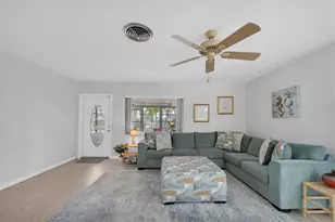55A Dolphin Dr, Treasure Island, FL 33706 - Photo 10