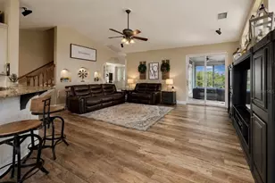 10619 Lithia Estates Dr, Lithia, FL 33547 - Photo 6
