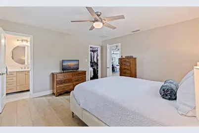 6085 Tanglewood Drive NE, Saint Petersburg, FL 33703 - Photo 20