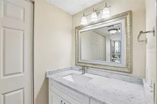 1000 Cove Cay Dr, Clearwater, FL 33760 - Photo 28