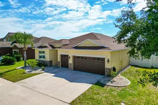 13208 Graham Yarden Dr, Riverview, FL 33579 - Photo 2